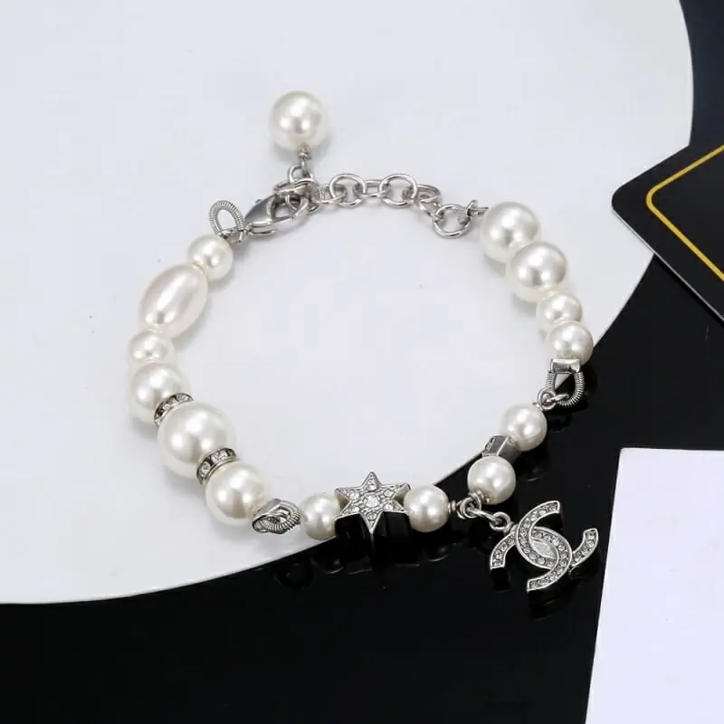 chanel bracelets pour femme s_121aa7b1